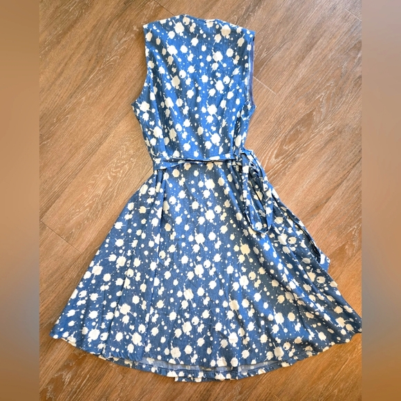 ✨️HOST PICK✨️ 🇨🇦 Made in Toronto NWOT Sleeveless Midi Wrap Dress by FUNKD - Picture 3 of 15